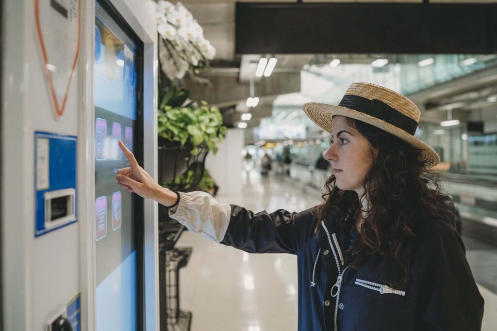 digital signage grabs attention